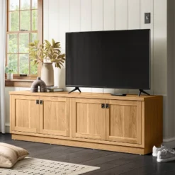 70" Bourne Media Stand - Thresholdâ˘