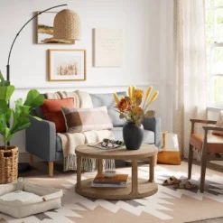 Lyndhurst Loveseat - Thresholdâ˘